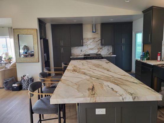 Kotenkoff Granite - Granite Island with Barstools